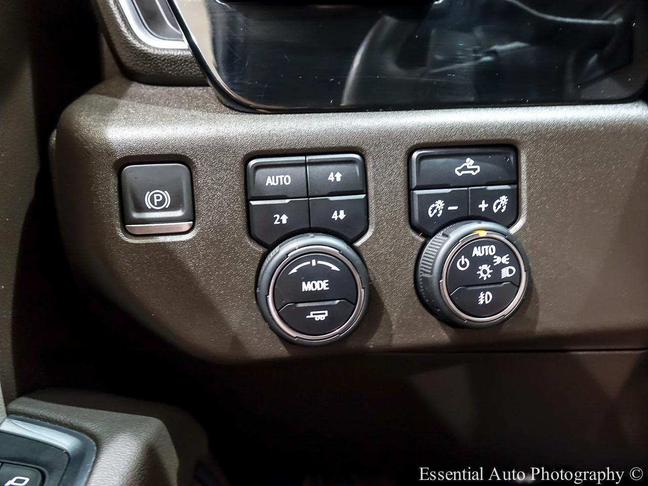 Chevrolet Silverado 1500 Trail Boss LT Crew Cab 4WD 2023