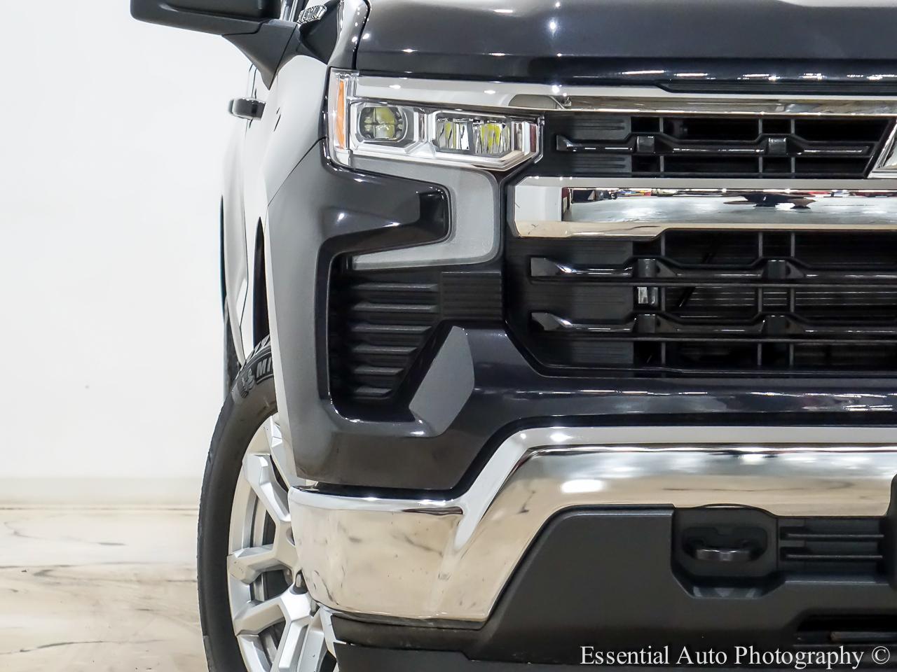 Chevrolet Silverado 1500 LT-L Crew Cab 4WD 2023