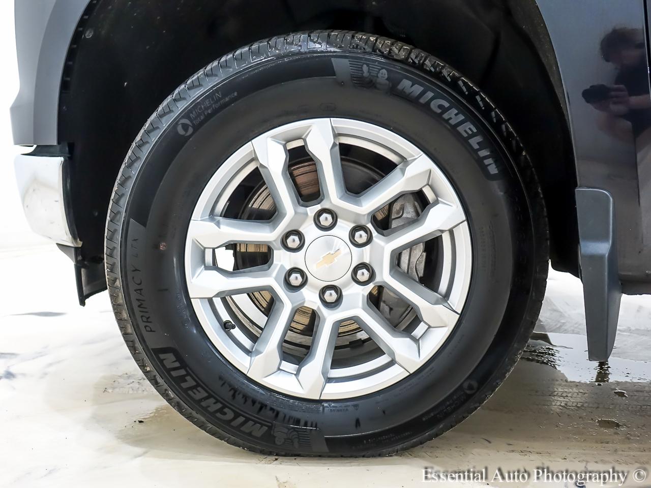 Chevrolet Silverado 1500 LT-L Crew Cab 4WD 2023