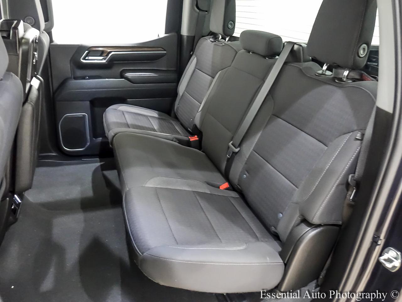 Chevrolet Silverado 1500 LT-L Crew Cab 4WD 2023