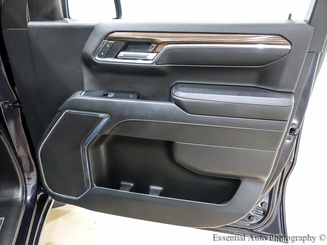 Chevrolet Silverado 1500 LT-L Crew Cab 4WD 2023