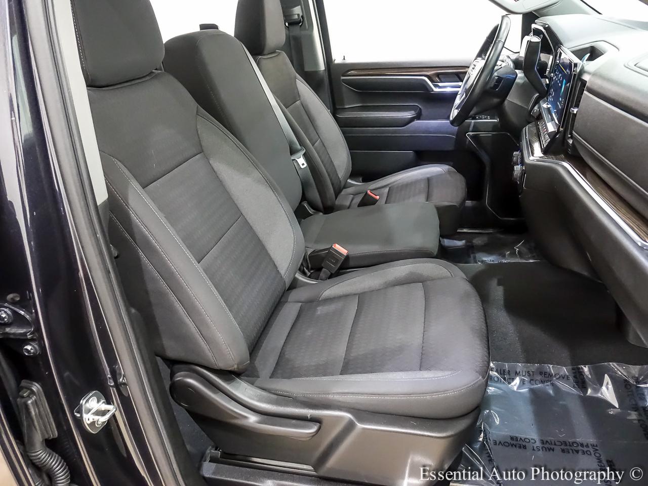 Chevrolet Silverado 1500 LT-L Crew Cab 4WD 2023