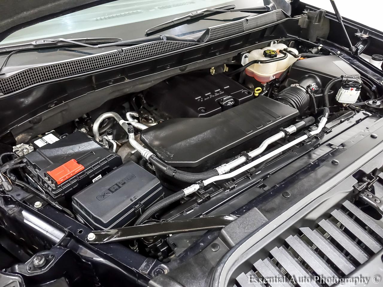 Chevrolet Silverado 1500 LT-L Crew Cab 4WD 2023