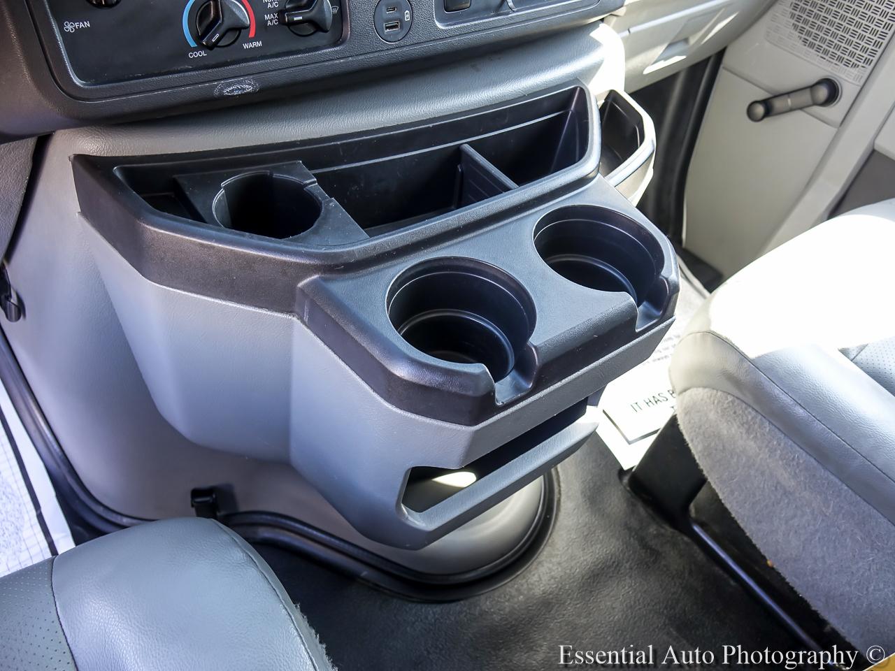 Ford Econoline E-350 Super Duty 2021
