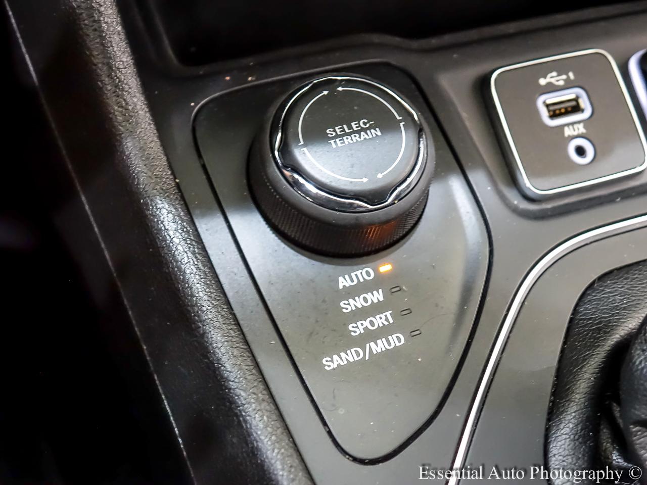 Jeep Cherokee Latitude Lux 4WD 2021