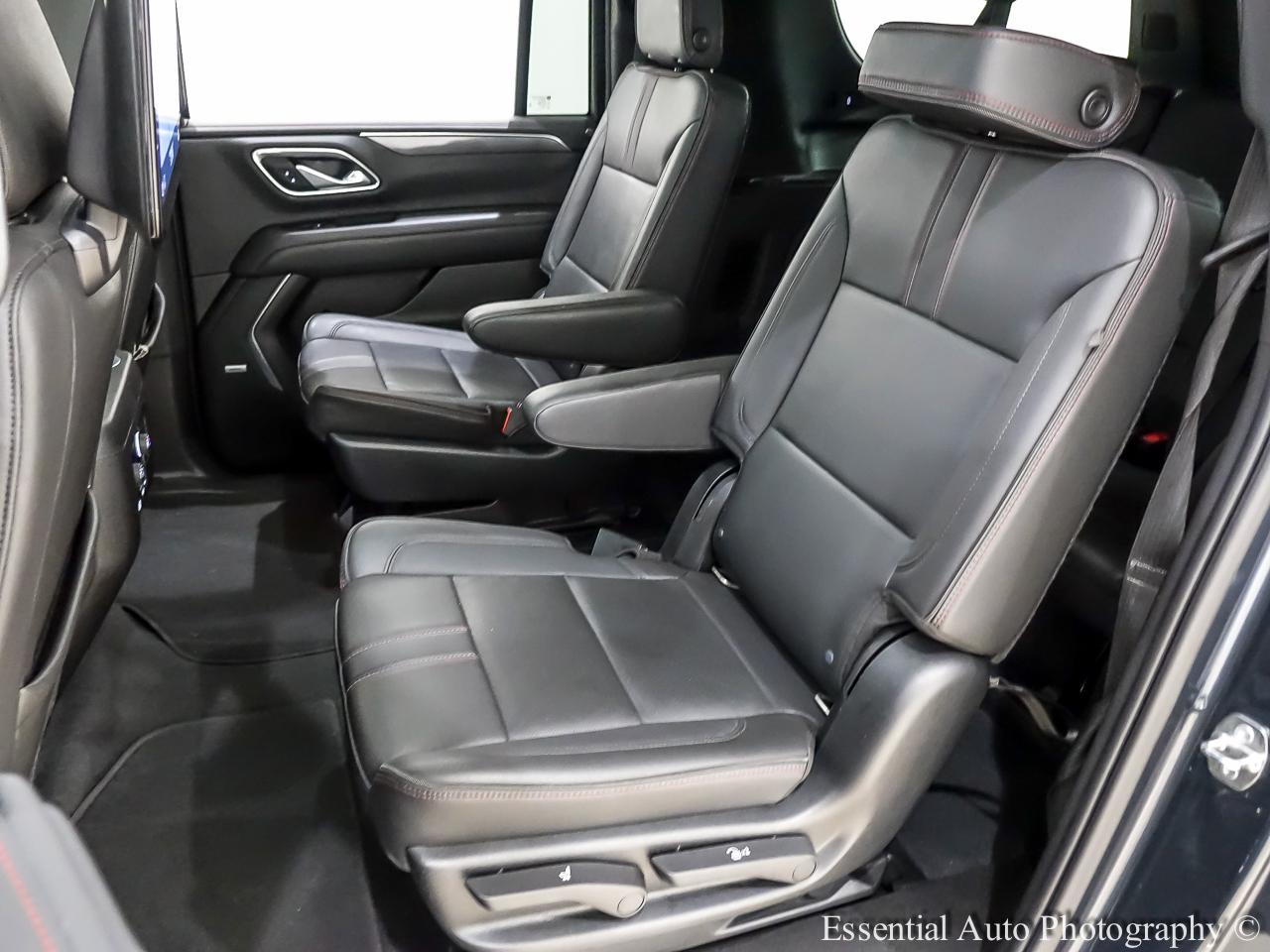 Chevrolet Suburban RST 4WD 2021