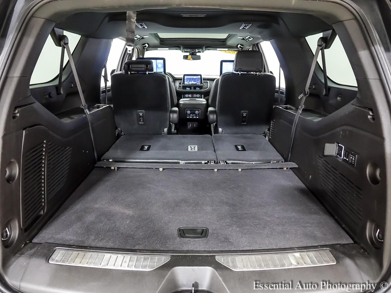 Chevrolet Suburban RST 4WD 2021