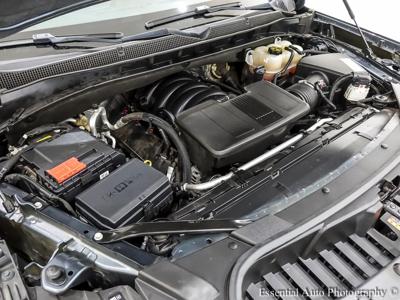 Chevrolet Suburban RST 4WD 2021