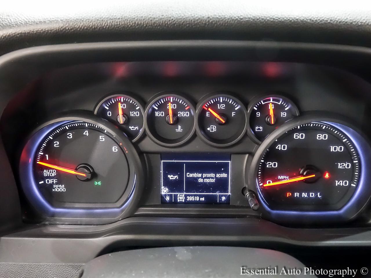 Chevrolet Silverado 1500 Trail Boss Custom Crew Cab 4WD 2023
