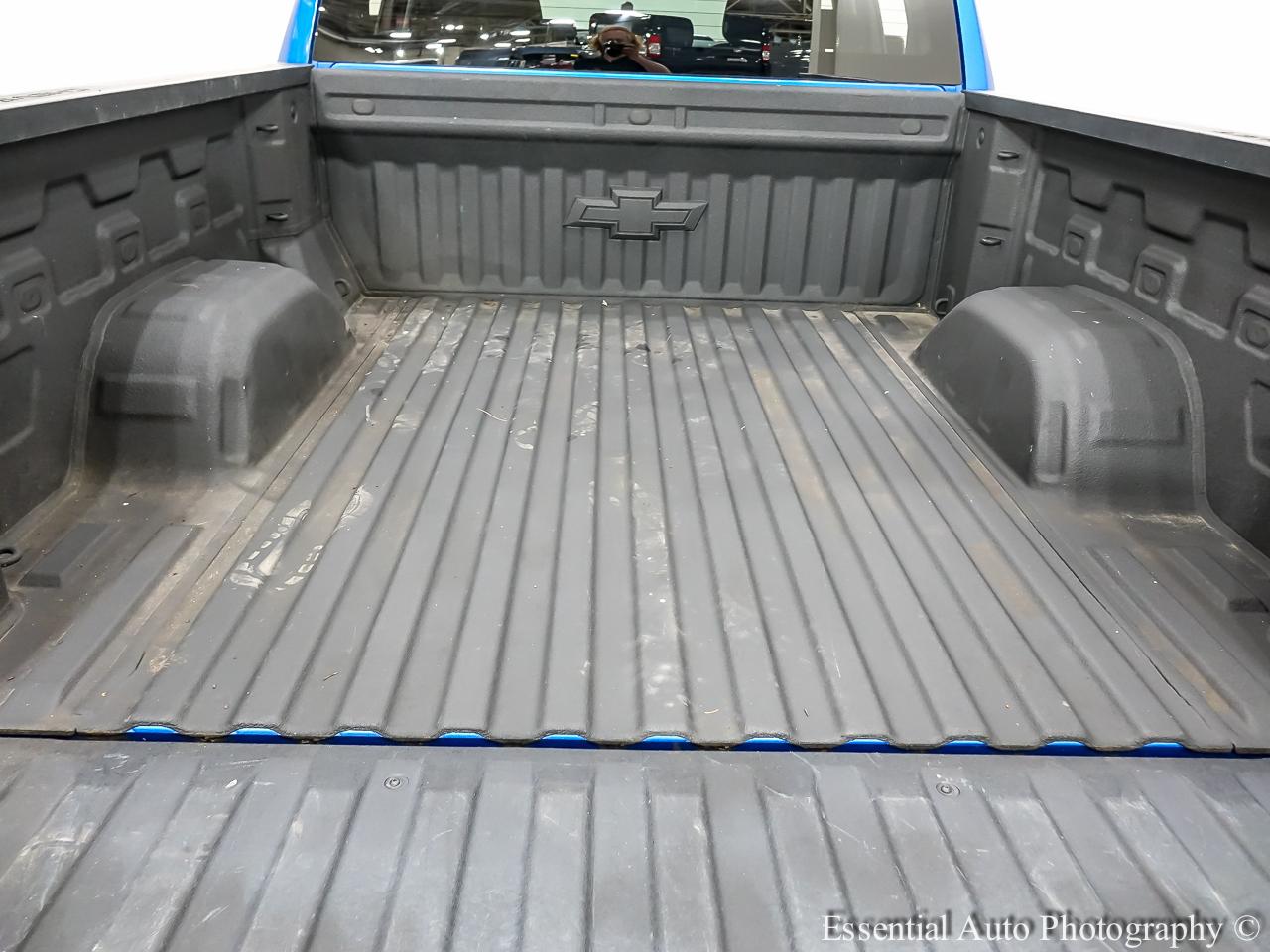 Chevrolet Silverado 1500 Trail Boss Custom Crew Cab 4WD 2023