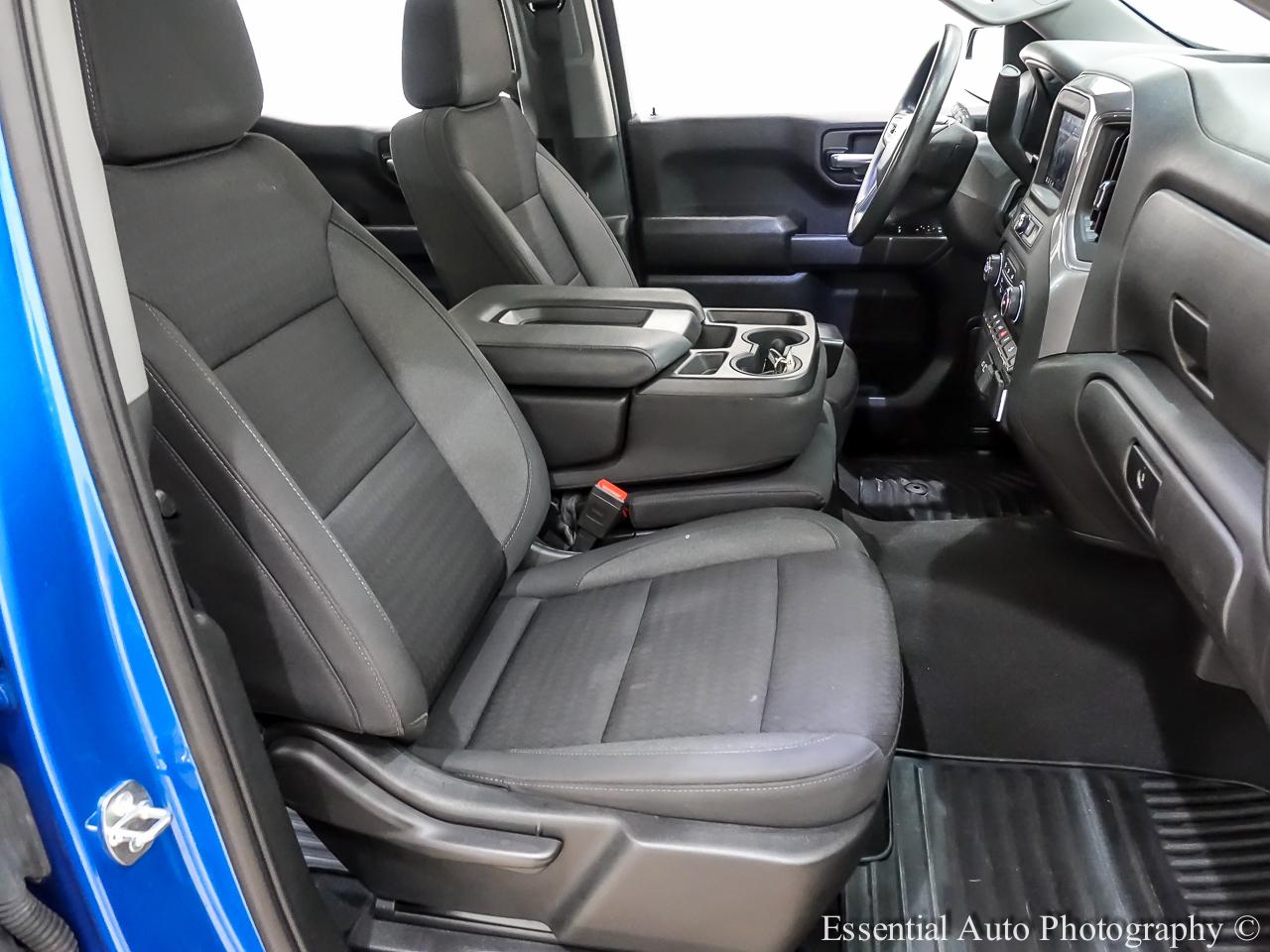 Chevrolet Silverado 1500 Trail Boss Custom Crew Cab 4WD 2023