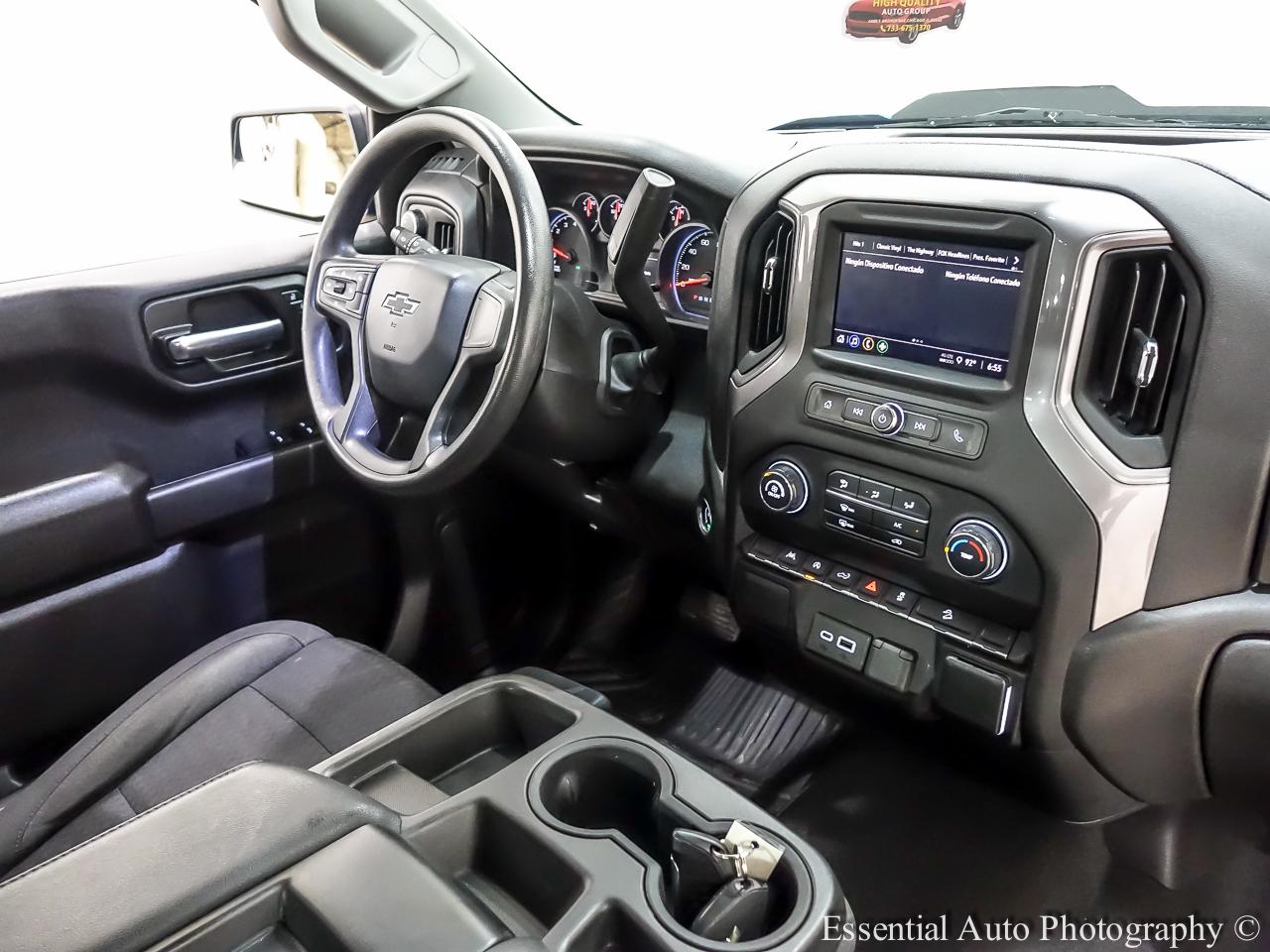 Chevrolet Silverado 1500 Trail Boss Custom Crew Cab 4WD 2023