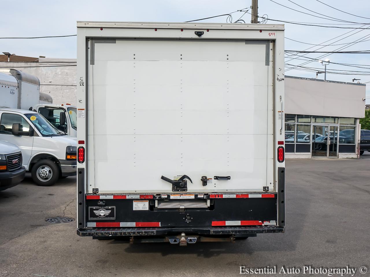 GMC Savana G3500 177 in. 2022