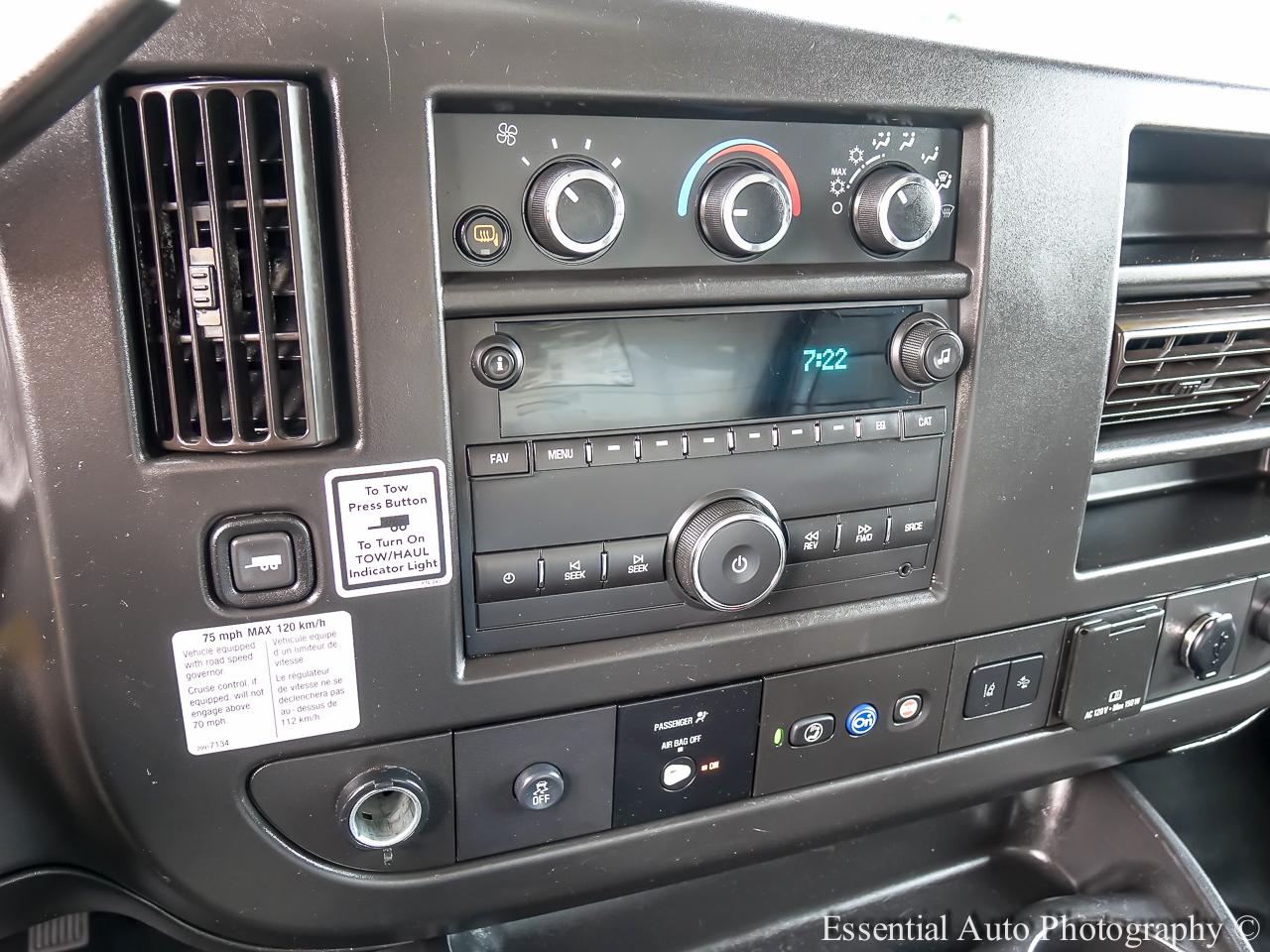 GMC Savana G3500 177 in. 2022