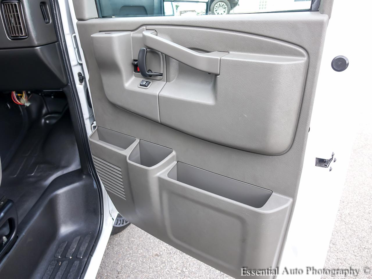 GMC Savana G3500 177 in. 2022
