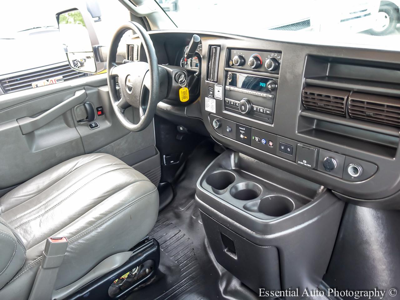 GMC Savana G3500 177 in. 2022