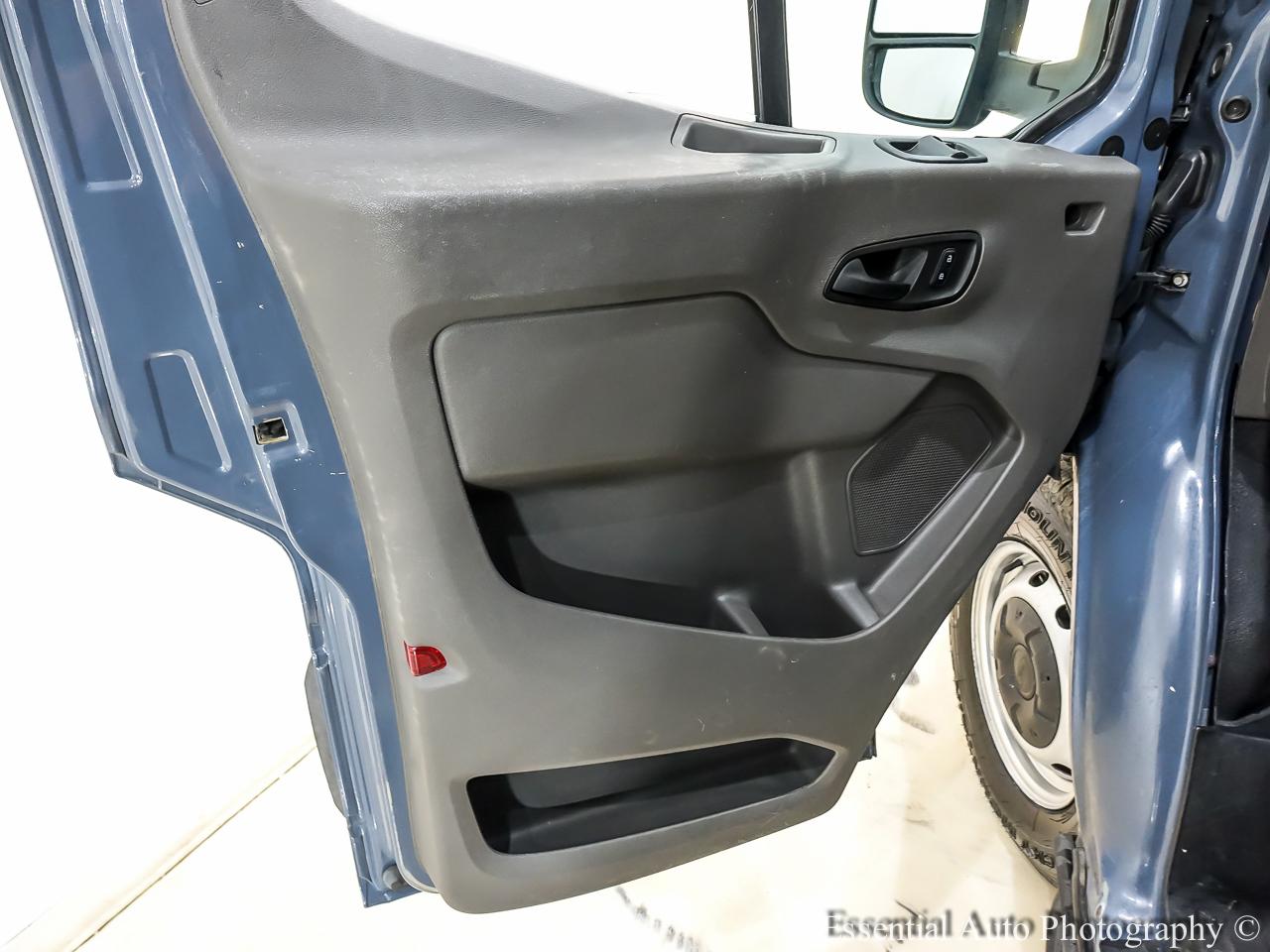 Ford Transit 250 Van High Roof w/Sliding Pass. 148-in. WB EL 2021