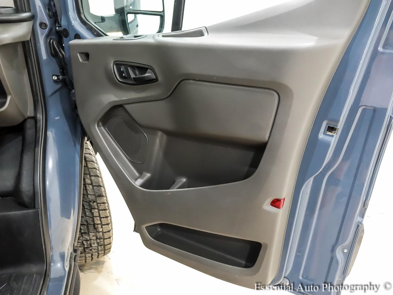Ford Transit 250 Van High Roof w/Sliding Pass. 148-in. WB EL 2021