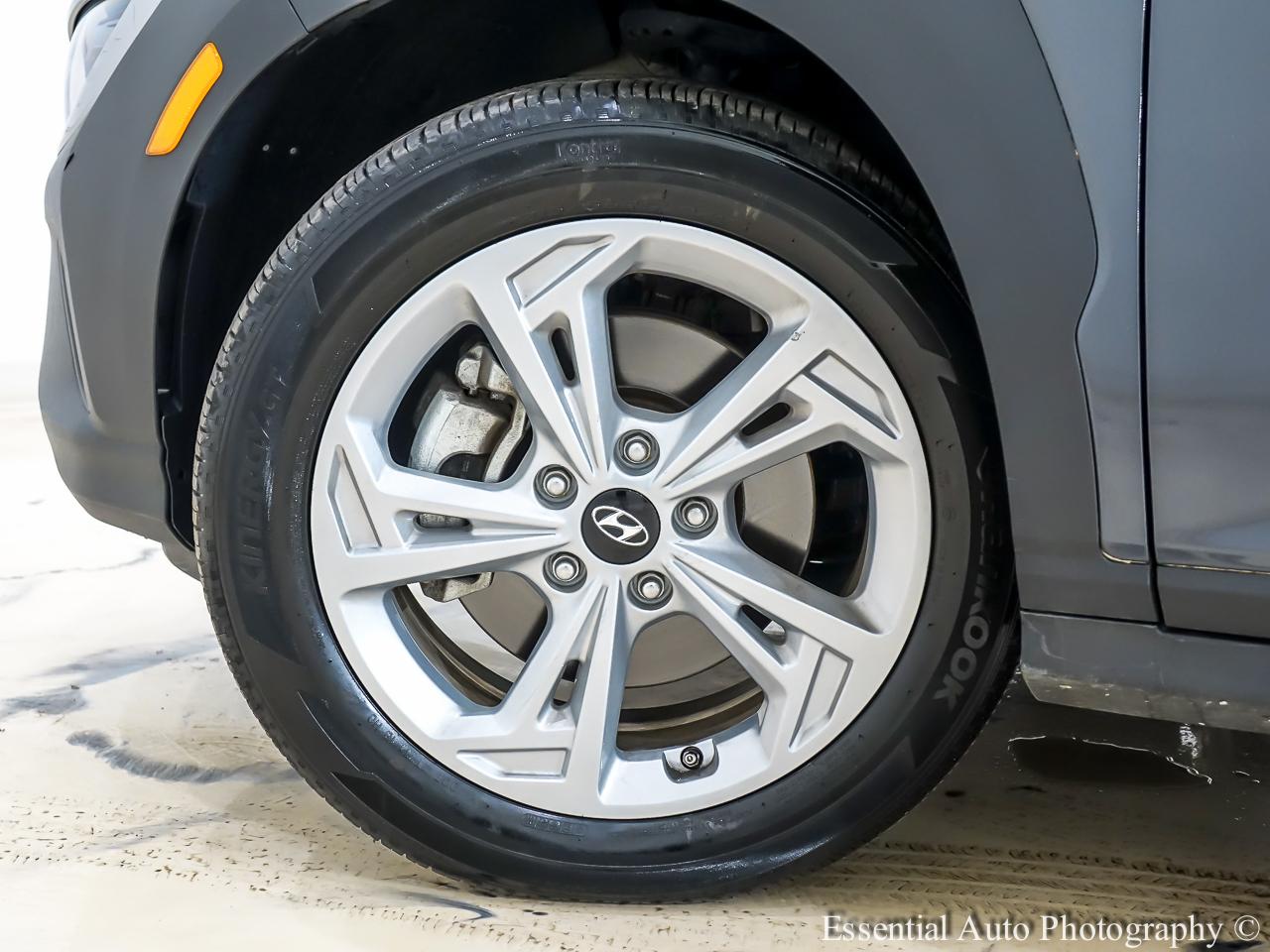 Hyundai Kona SEL AWD 2023