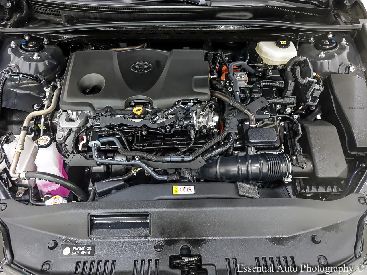 Toyota Camry Hybrid SE 2025