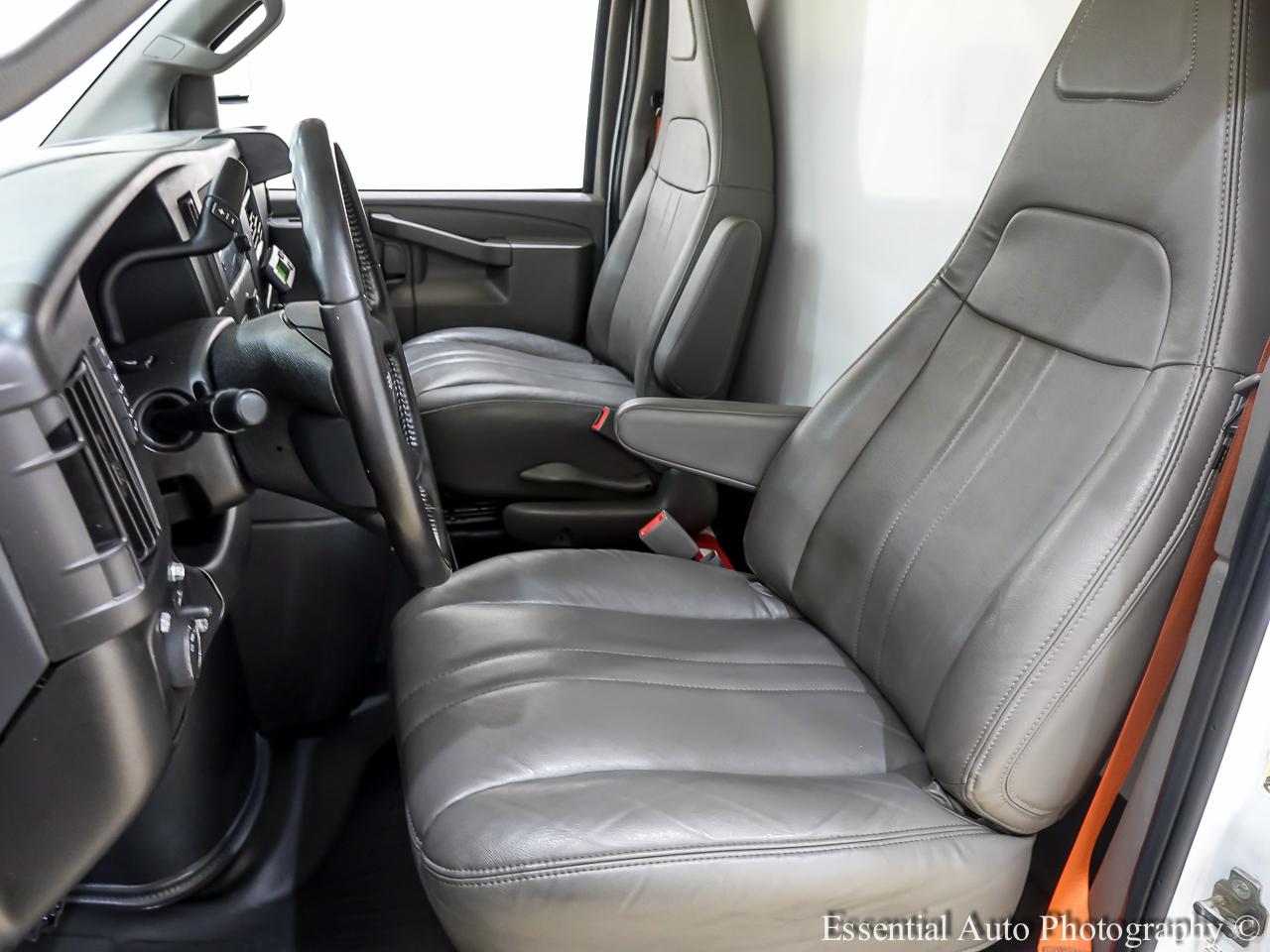 GMC Savana  2023