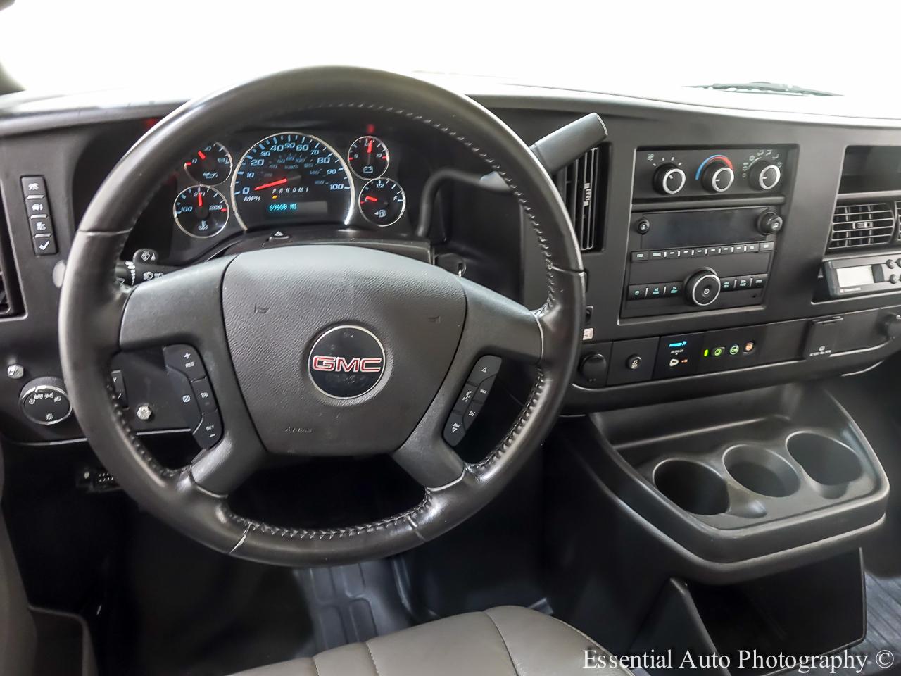 GMC Savana  2023