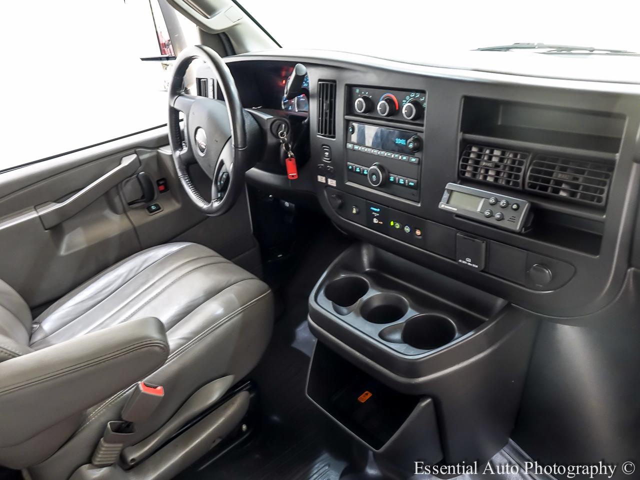 GMC Savana  2023
