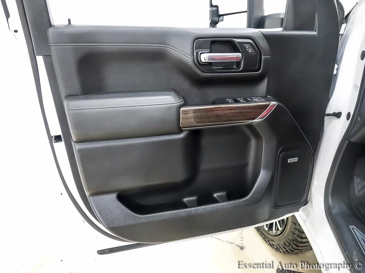 Chevrolet Silverado 1500 LT Trail Boss Crew Cab 4WD 2019