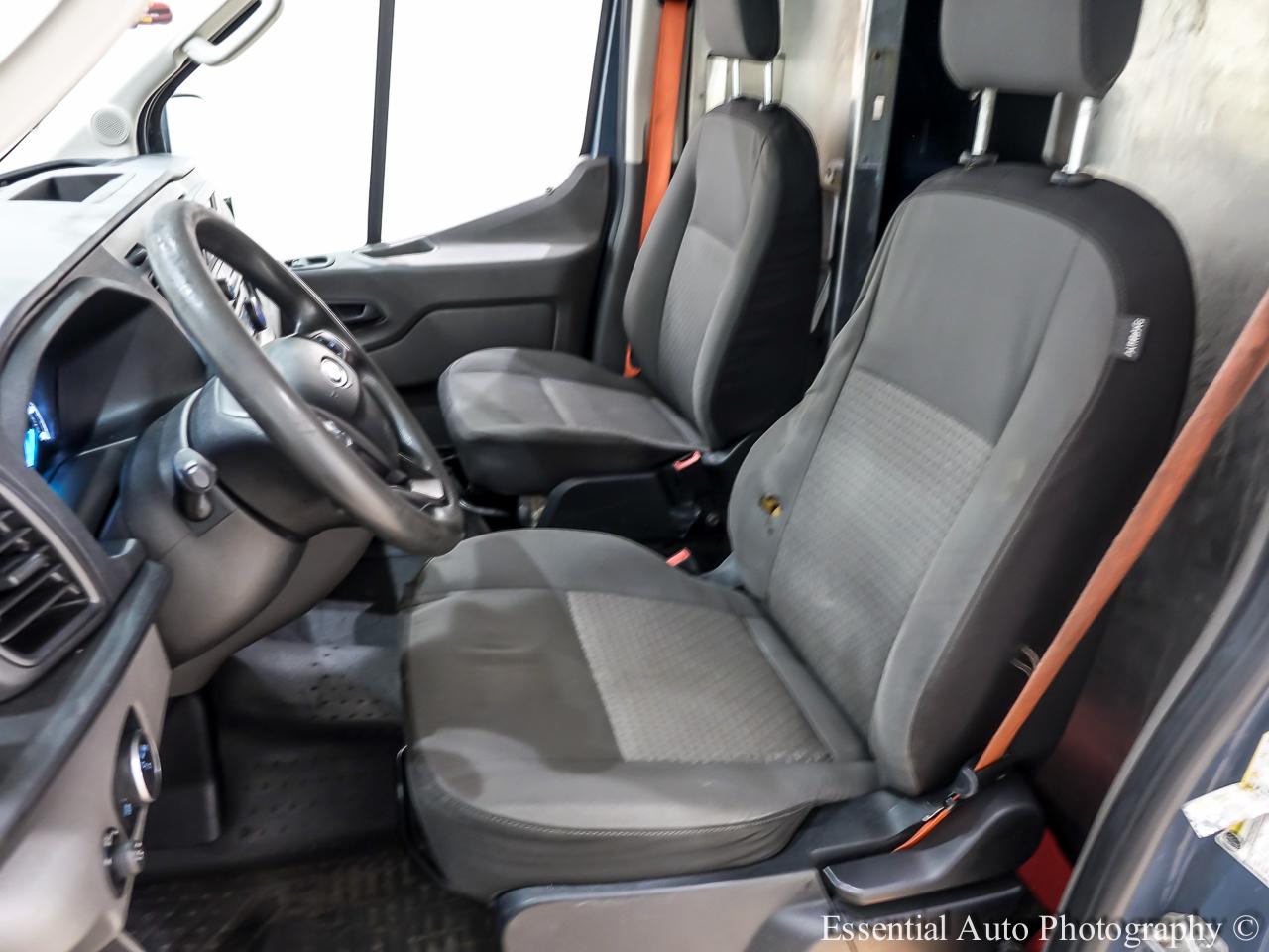 Ford Transit 250 Van High Roof w/Sliding Pass. 148-in. WB EL 2020