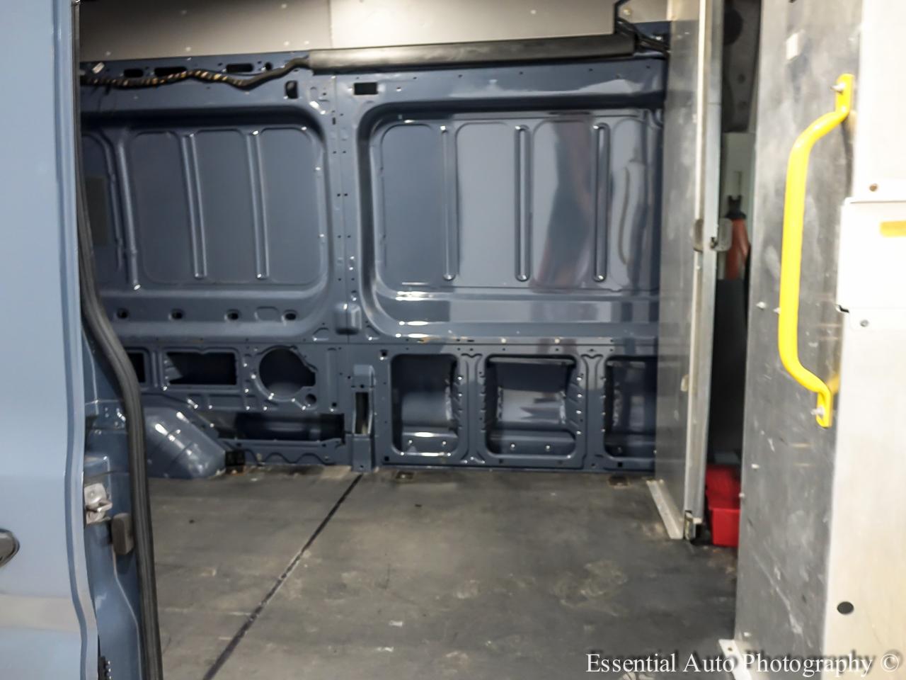 Ford Transit 250 Van High Roof w/Sliding Pass. 148-in. WB EL 2020