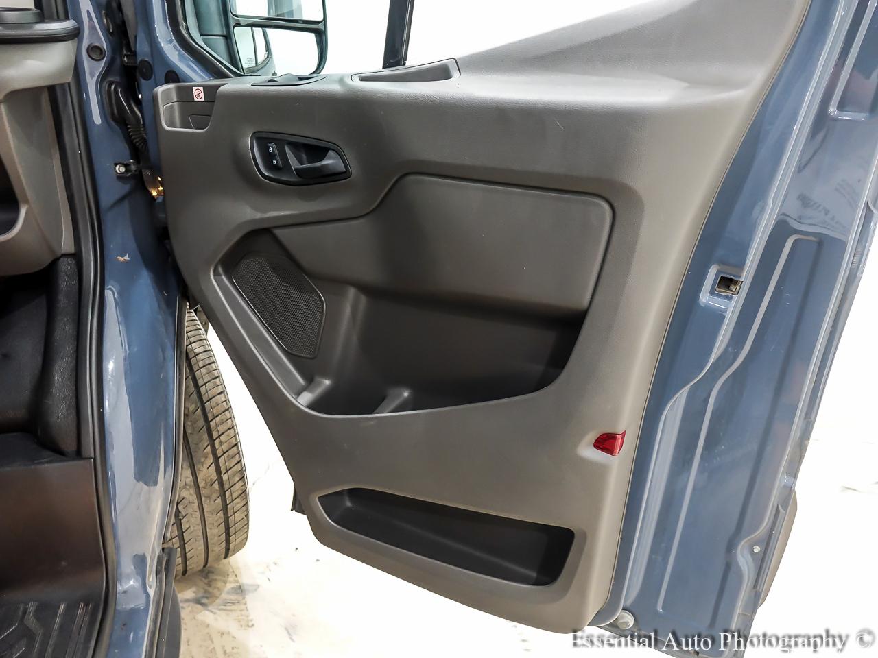 Ford Transit 250 Van High Roof w/Sliding Pass. 148-in. WB EL 2020