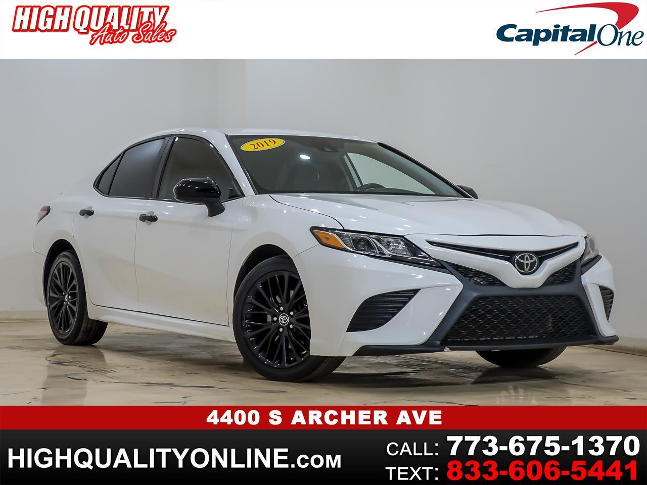 2019 Toyota Camry SE