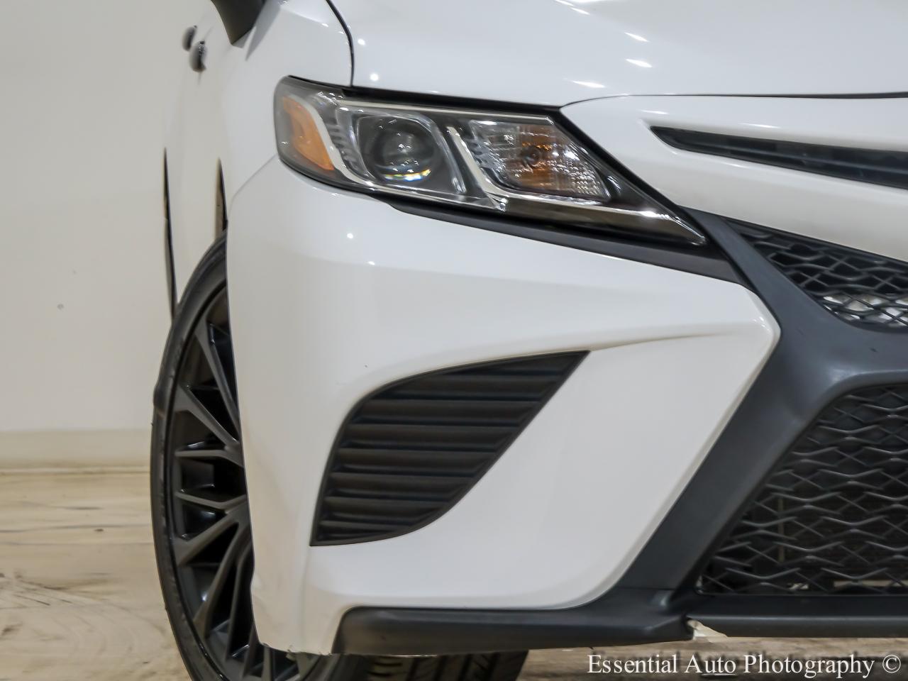 Toyota Camry SE 2019