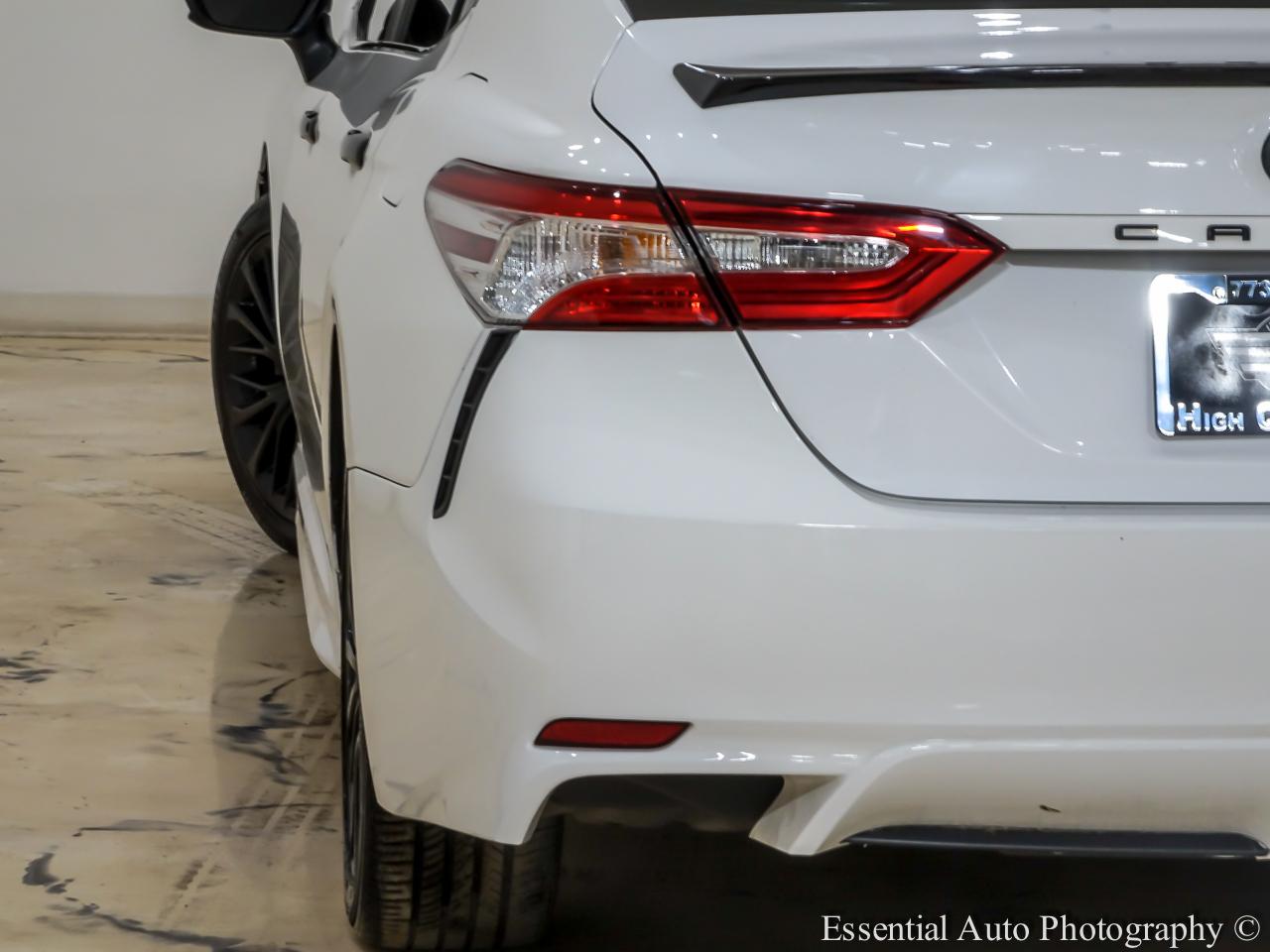 Toyota Camry SE 2019