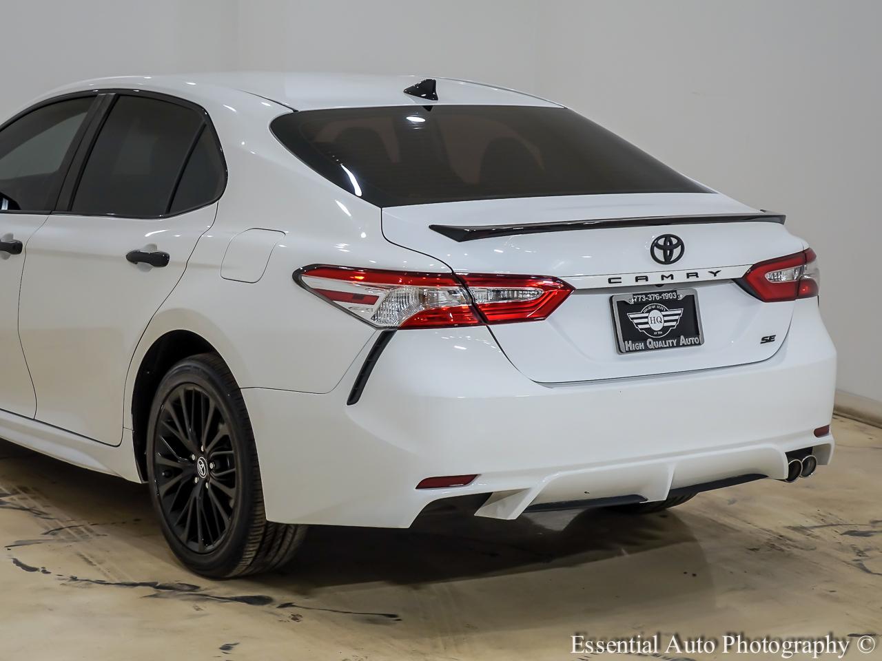 Toyota Camry SE 2019