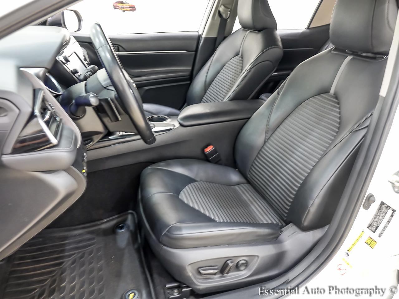 Toyota Camry SE 2019