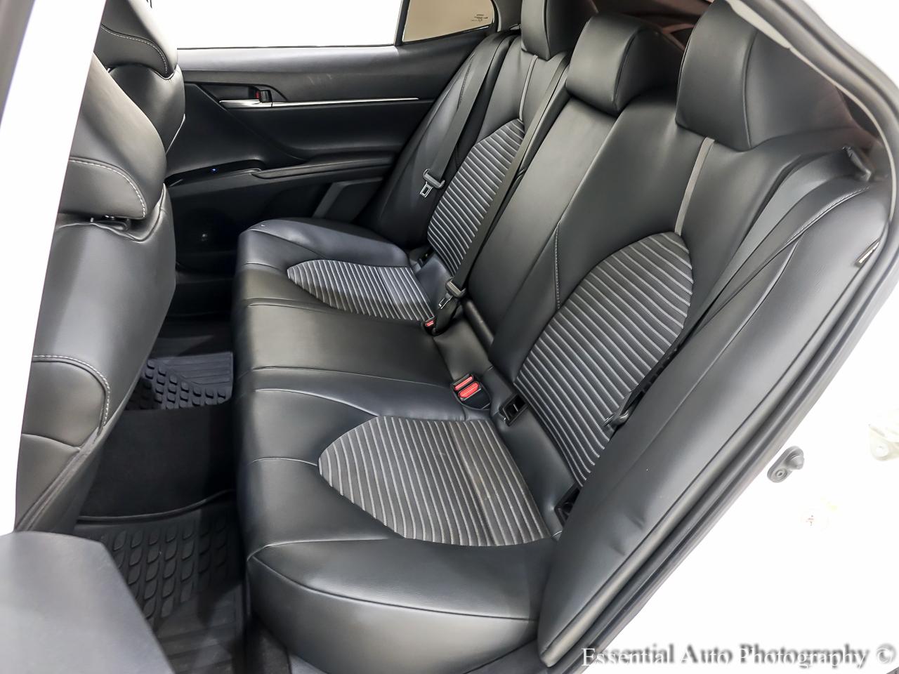 Toyota Camry SE 2019