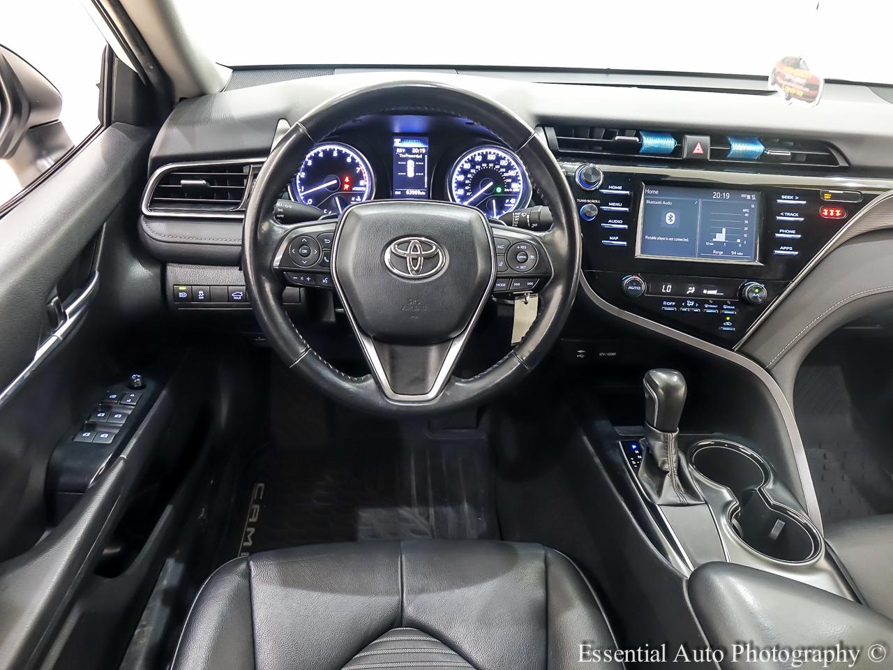 Toyota Camry SE 2019