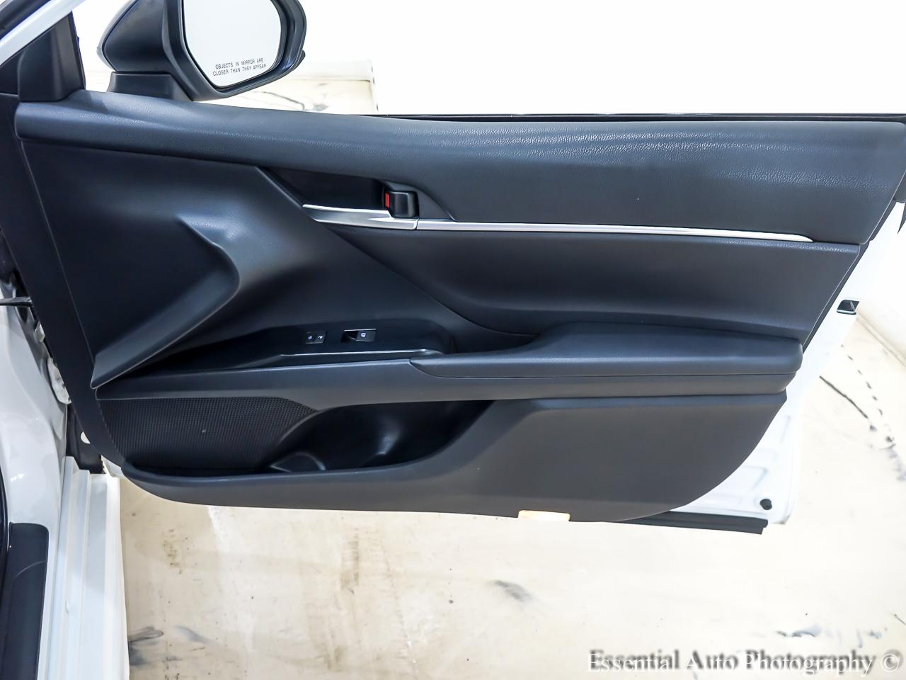 Toyota Camry SE 2019