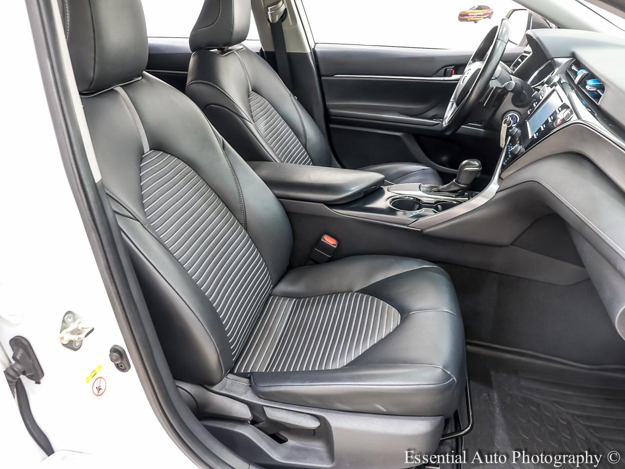 Toyota Camry SE 2019
