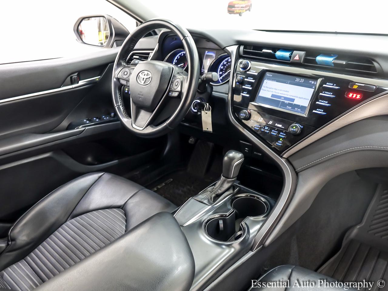 Toyota Camry SE 2019