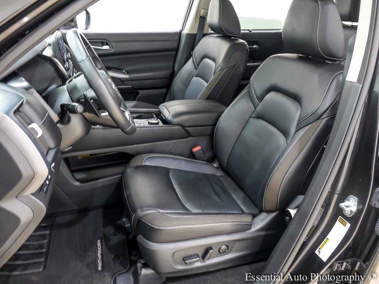 Nissan Pathfinder SL 4WD 2023