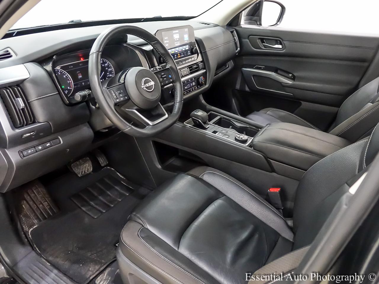 Nissan Pathfinder SL 4WD 2023