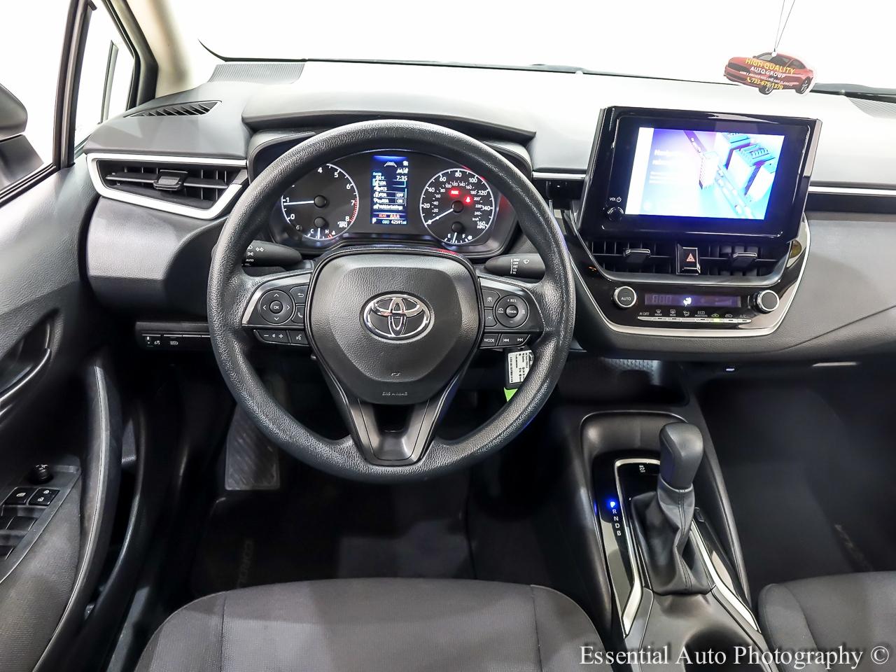 Toyota Corolla LE 2025