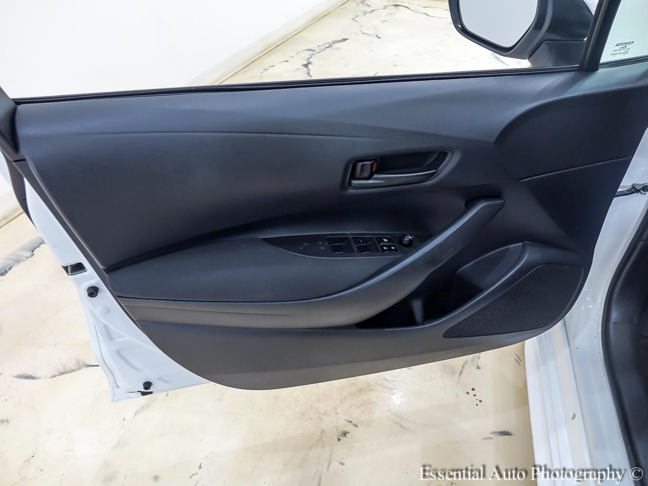 Toyota Corolla LE 2025