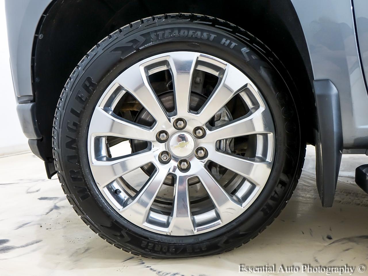 Chevrolet Silverado 1500 High Country Crew Cab Long Box 4WD 2020