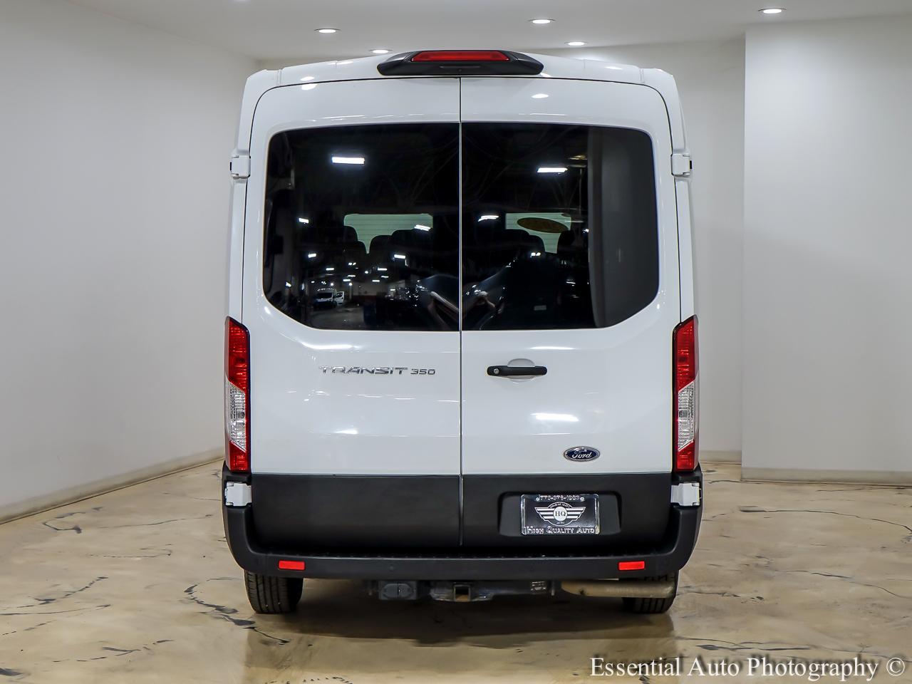 Ford Transit 350 Wagon Med. Roof XL w/Sliding Pass. 148-in. WB 2023