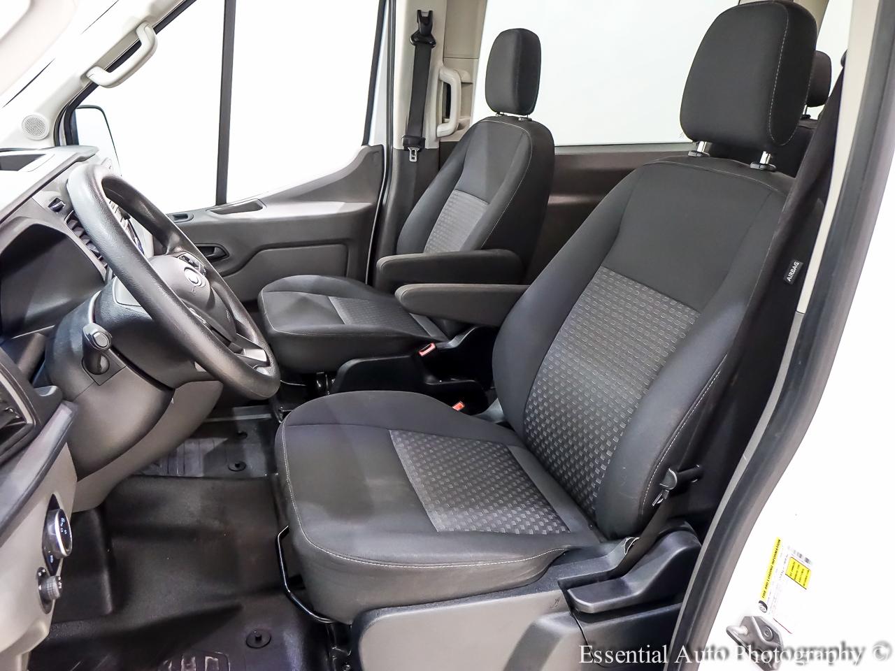 Ford Transit 350 Wagon Med. Roof XL w/Sliding Pass. 148-in. WB 2023