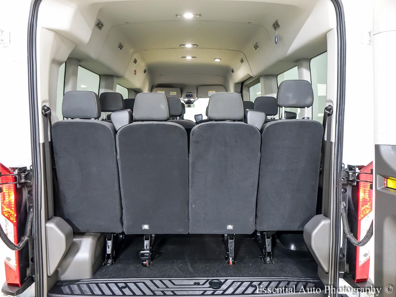 Ford Transit 350 Wagon Med. Roof XL w/Sliding Pass. 148-in. WB 2023