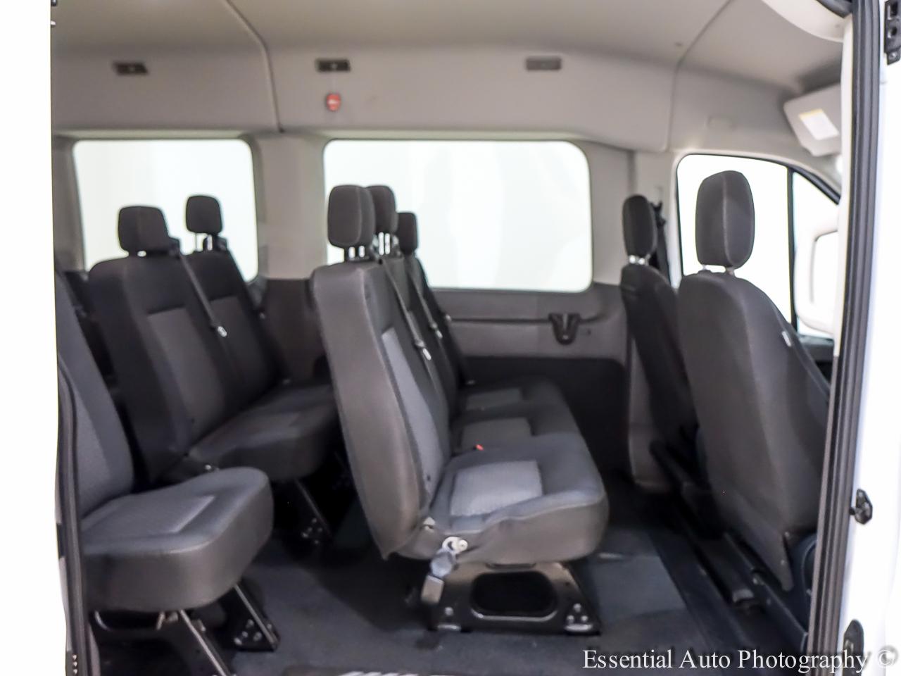 Ford Transit 350 Wagon Med. Roof XL w/Sliding Pass. 148-in. WB 2023
